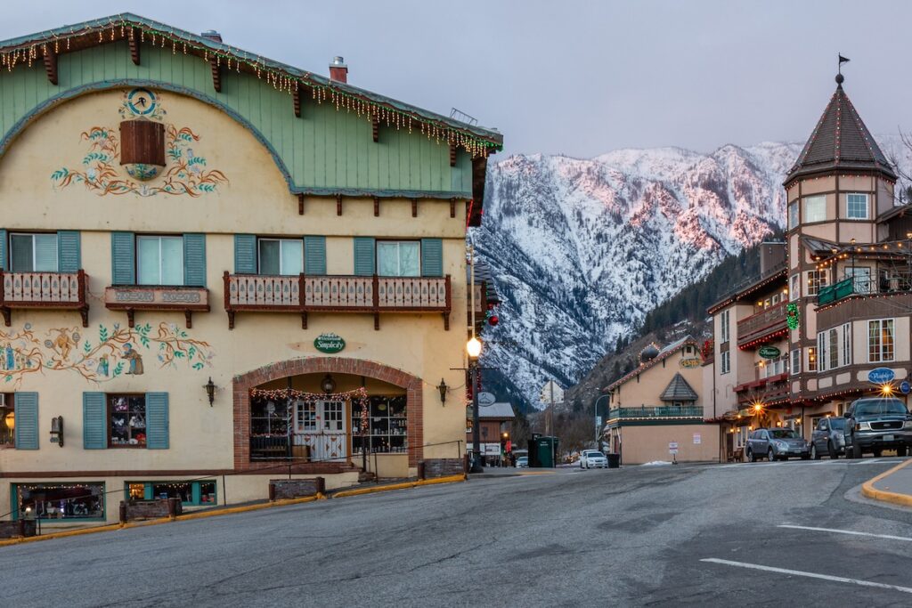  Best Small Towns to Visit in the USA