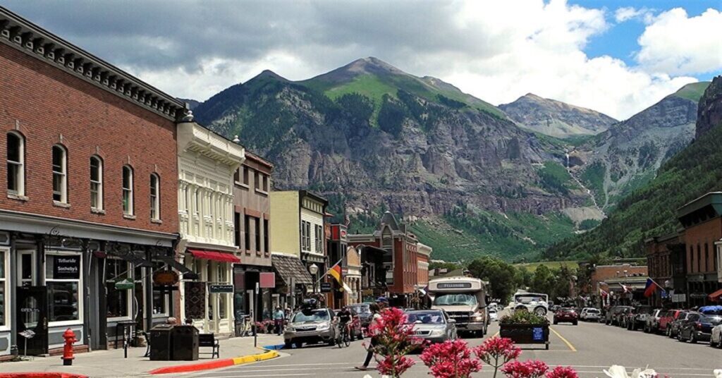 Best Small Towns to Visit in the USA