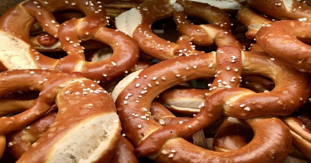 Must-Try Street Foods in New York City